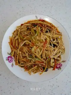 Fish apricot mushroom