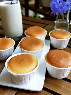 Yogurt cupcakes