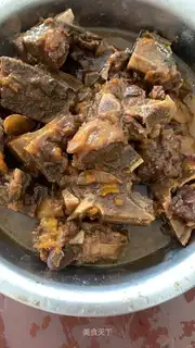 Red-burned cow bones