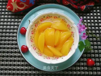 Ice-cooled peach candy