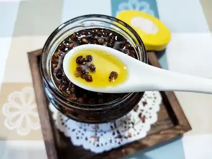Homemade pepper oil