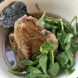 Creaming pigeon soup