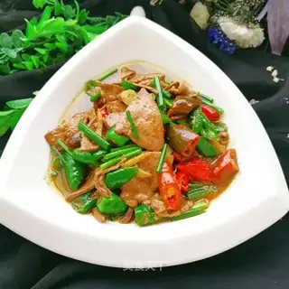 Twin peppers, pork liver