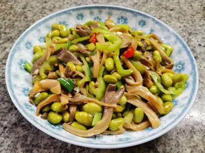Mushrooms burning beans