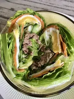 Pigeon meat sandwich