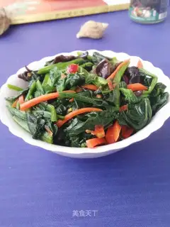 Shrimp chow and spinach