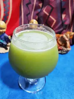 Fresh cucumber juice