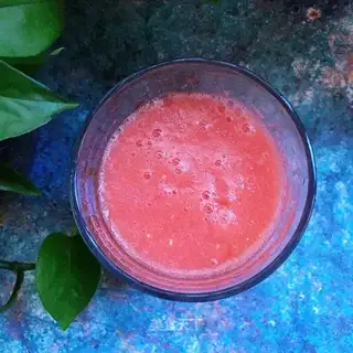 Watermelon tomato juice