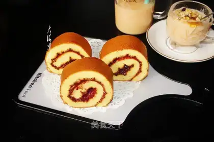Cherry jam cake roll