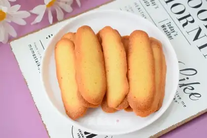 Gold crackers