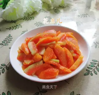 Watermelon peeled papayas