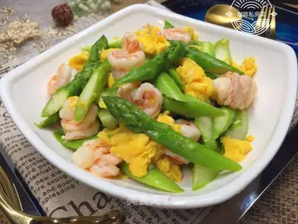 Shrimp eggs, fried storks