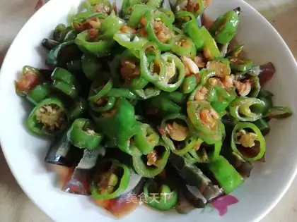 Cream peppers and eggs