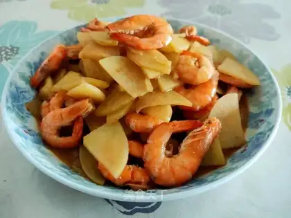 Crayfish and potatoes