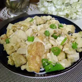 Hot pepper eggs and tofu
