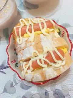 Korean egg-rich toast