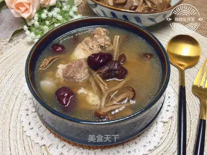 Tea, mushroom, dragon bone soup