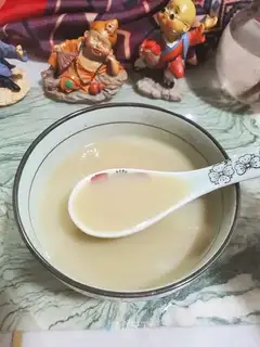 Silver Ears Spill