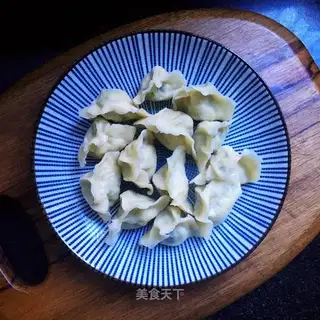 Shrimp egg cucumber dumplings