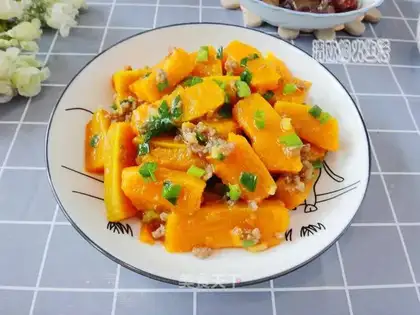 Pumpkin burning with meat