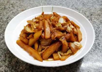 Potato with cabbage