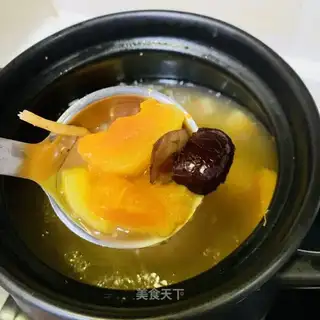Pumpkin's red-tree bone soup