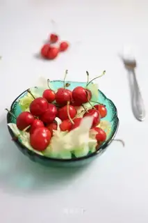 Cherry cherries salad