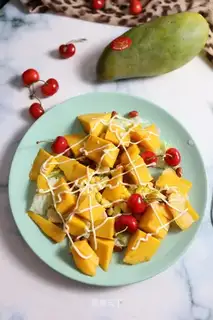 Mango peanut salad