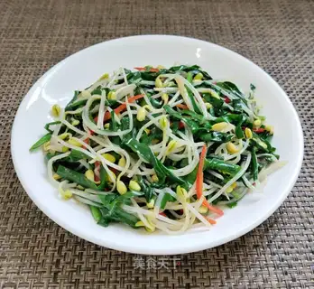 Soccer bean sprouts