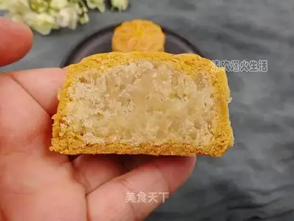 Lian Yong Moon Pie