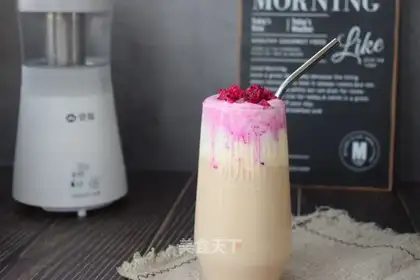 Flamingo milk and tea
