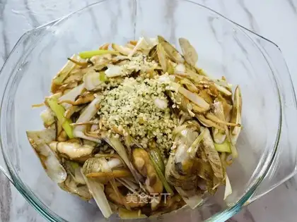 Pyramid onions