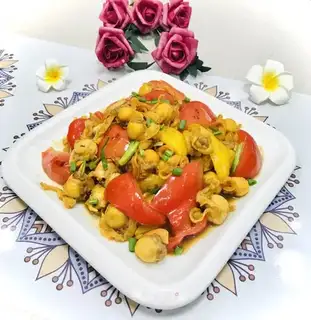 The peppers, the red meat