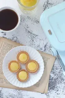 A mini lemon tower