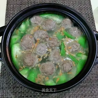 Smelt beefball soup