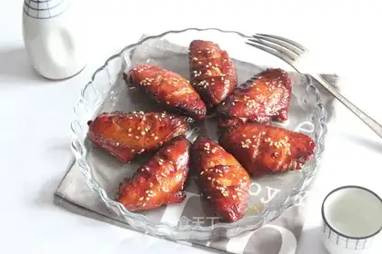Roasted chicken wings without a drop of oil