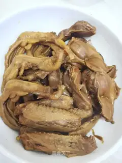 ♪ Chicken claws, duck claws ♪