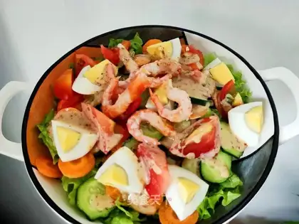 Arctic shrimp vegetable salad