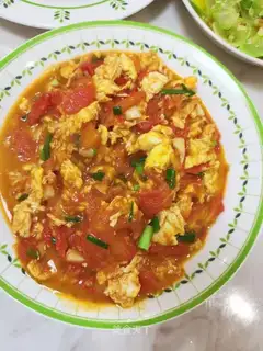 Tomato fried eggs