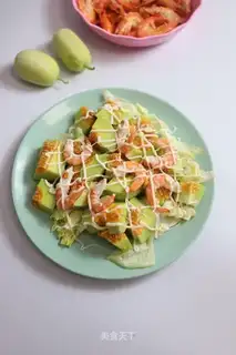 A melon shrimp salad