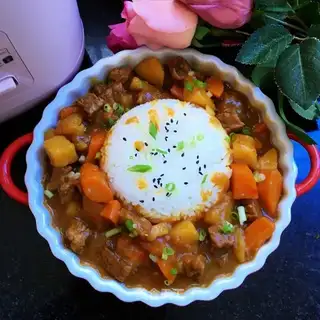 Curry beef rice