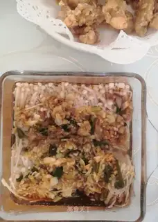 Garlic evaporates gill mushrooms