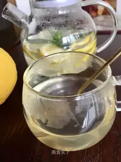 Lemon honey mint tea