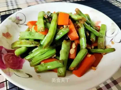 Garlic carrots and beans