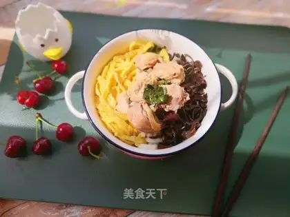 Chicken noodles
