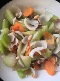 Lily's a celery