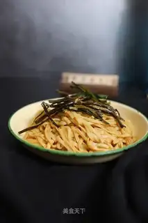 Onion noodles