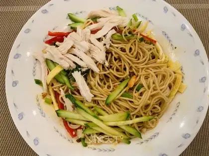 Pyramid noodles