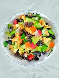 Five vegetables of fried eggs