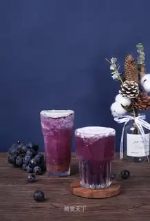A glass of grapes